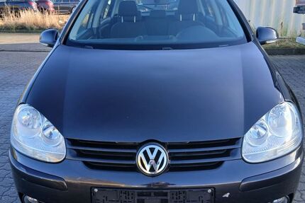 VW Golf 139.643 km 4.990 &euro; Rostock 18146
