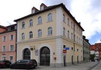 Wunderschöne, möblierte und renovierte 3-Zimmer-DG-Wohnung im Herzen von Kempten, 1A Lage