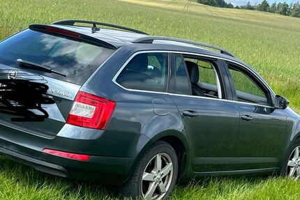 Skoda Octavia 200.500 km 6.500 &euro; Korbach 34497