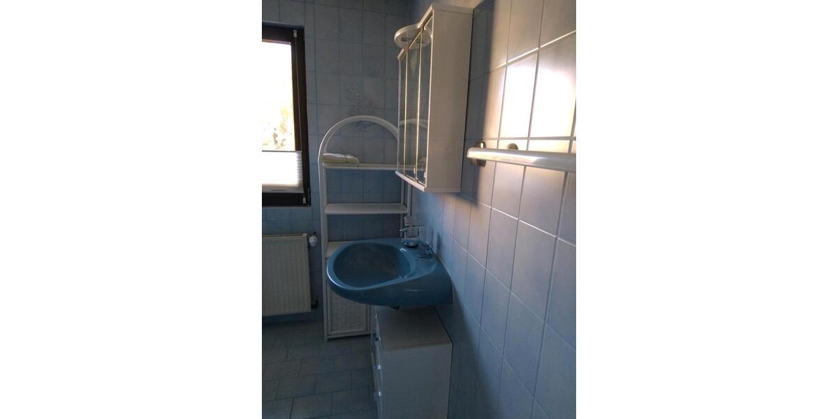 Dachgeschoßwohnung Marburg - 2 Zimmer, 70 m&sup2;, 750&euro; | Angebot:25367374