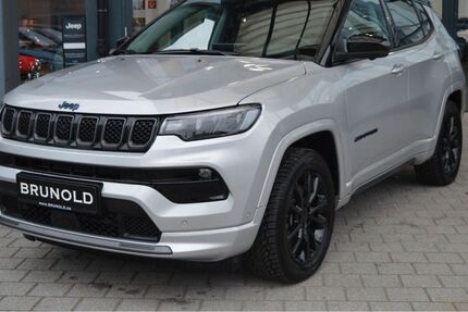 Jeep Compass 15.500 km 31.900 € Stuttgart 70565