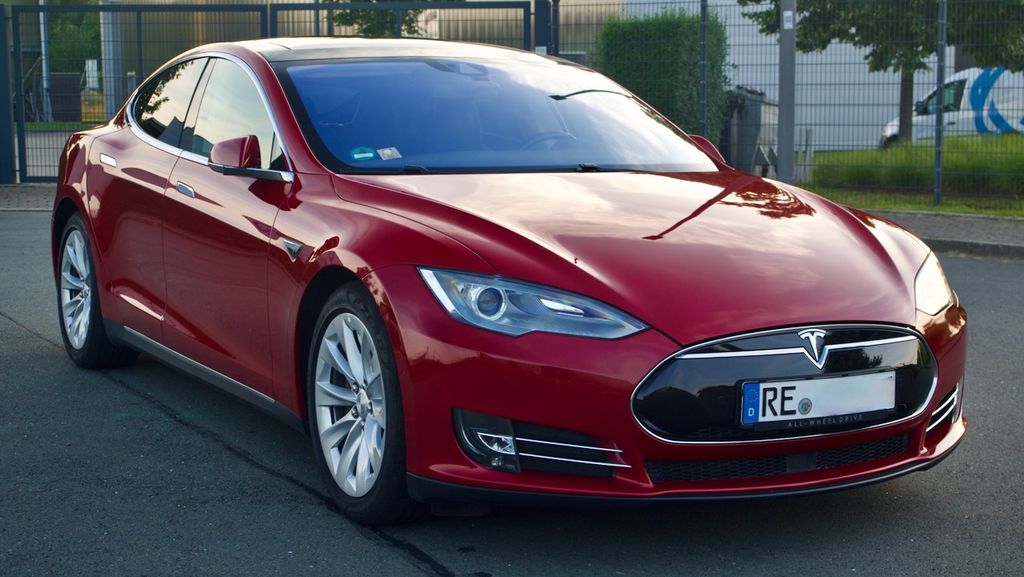 Tesla Model S 195.141 km 18.700 &euro; Castrop-Rauxel 44581