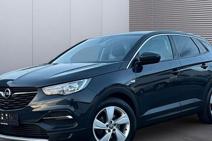 Opel Grandland (X) 110.000 km 14.950 &euro; Mönchengladbach 41063