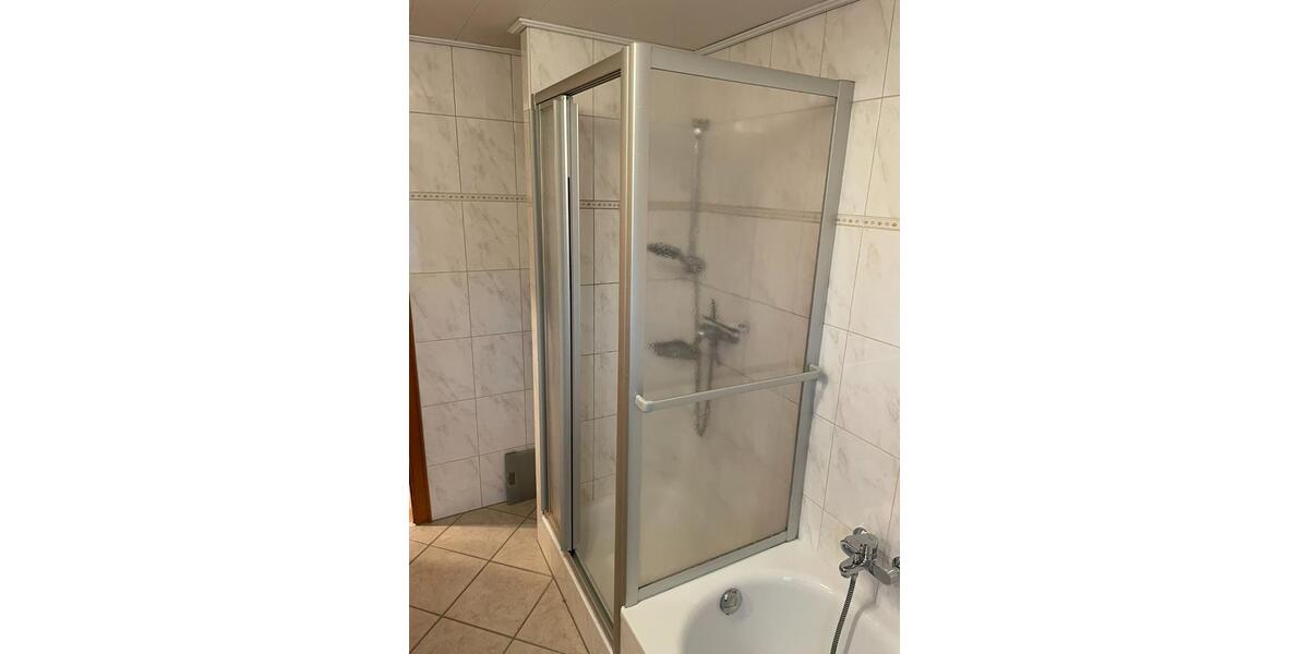 Dachgeschoßwohnung Windeck - 3 Zimmer, 95 m&sup2;, 750&euro; | Angebot:25307156