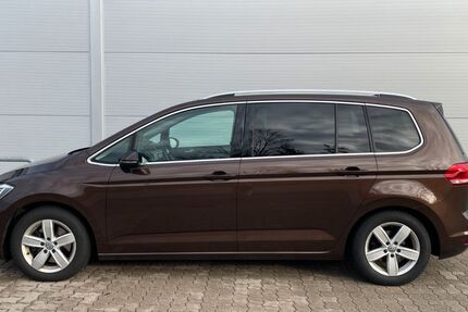 VW Touran 269.000 km 10.990 &euro; Schwäbisch Hall 74523