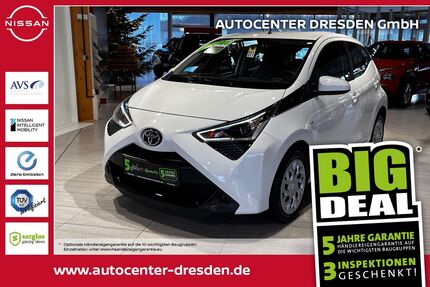 Toyota Aygo (X) 36.638 km 10.390 &euro; Dresden 01067