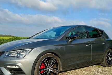 Seat Leon 112.000 km 20.990 € Gilching 82205