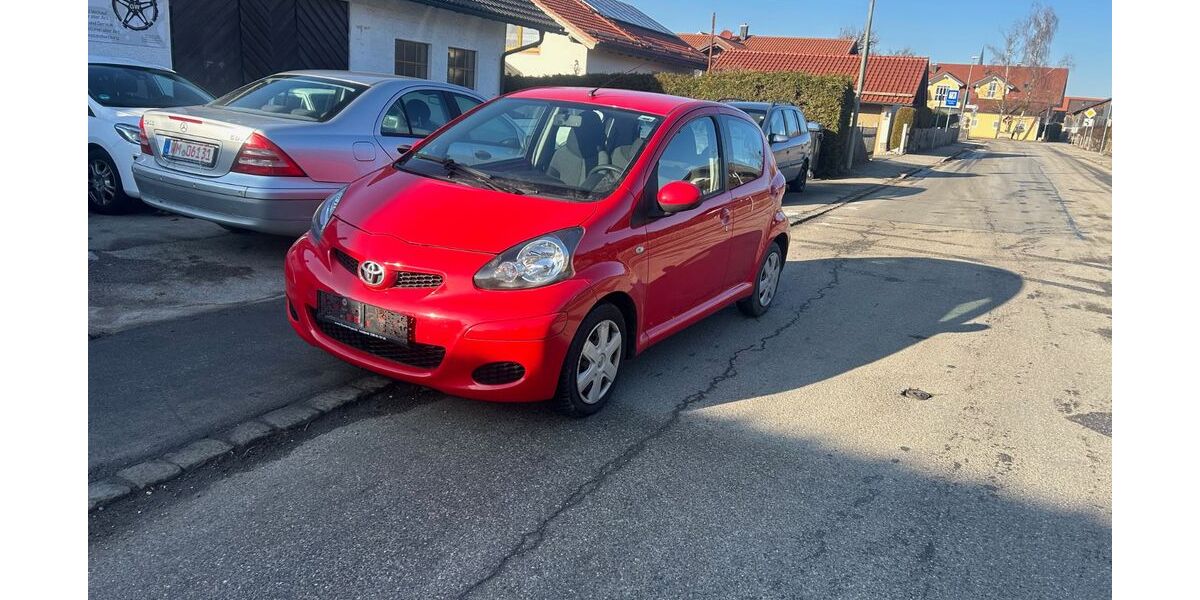 Toyota Aygo (X) 169.000 km 3.490 &euro; Wielenbach 82407