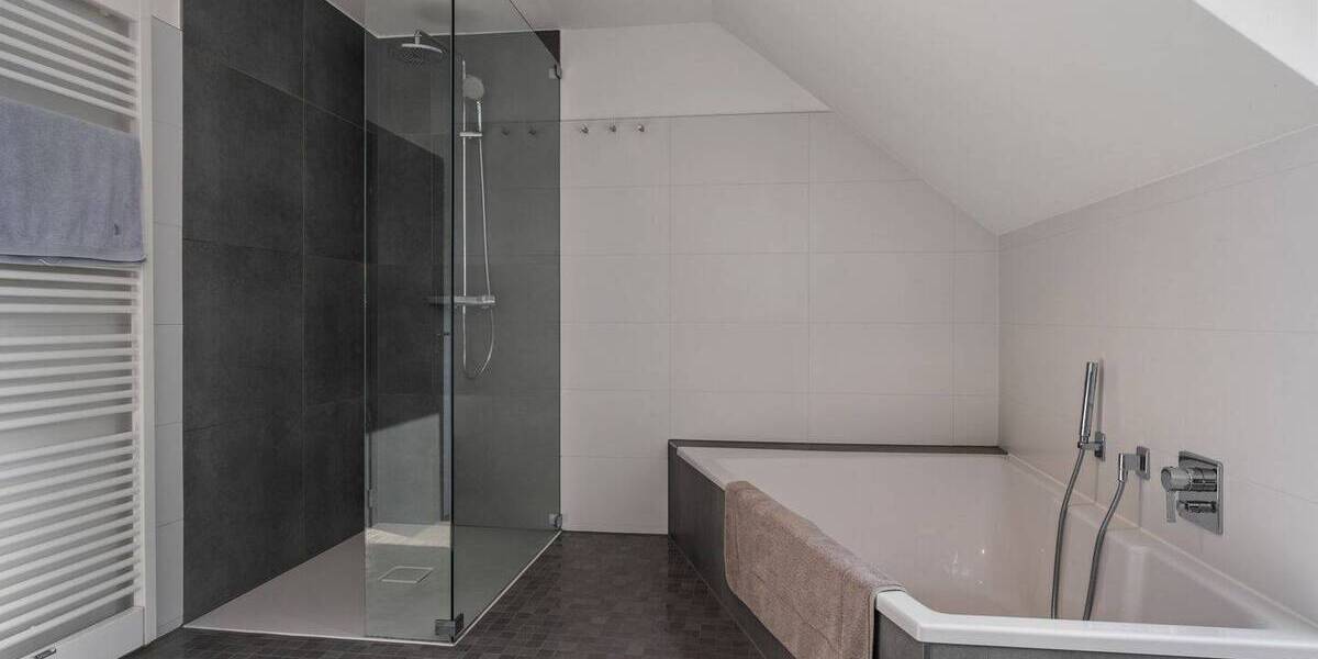 Doppelhaushälfte Stuhr Seckenhausen - 6 Zimmer, 299 m&sup2;, 695.000&euro; | Angebot:25968746