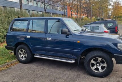 Toyota Land Cruiser 320.000 km 11.500 € Laasdorf 07646