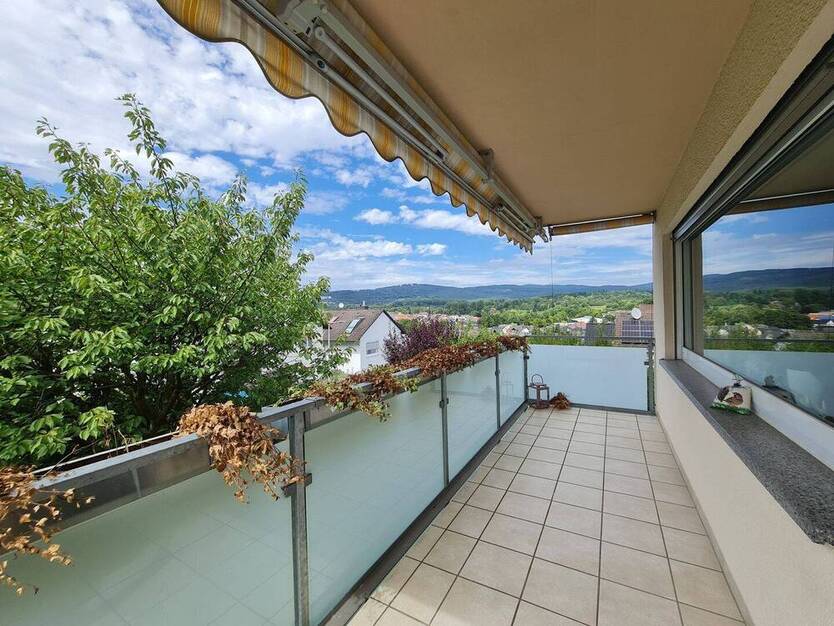 4 Zimmer +, Wohlfühloase mit herrlichem Taunusblick 4 zimmer