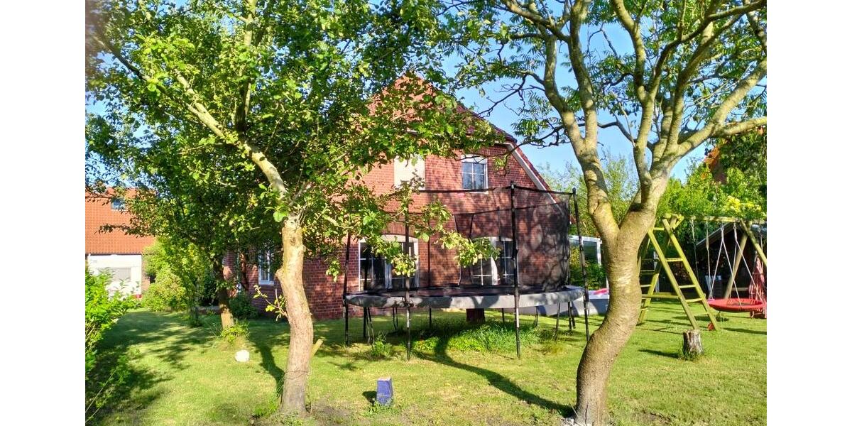 Einfamilienhaus Blomberg - 8 Zimmer, 180 m&sup2;, 380.000&euro; | Angebot:26985362