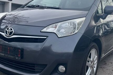 Toyota Verso-S 280.000 km 3.889 &euro; Waldkraiburg 84478