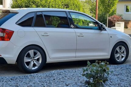 Skoda Rapid 129.900 km 8.490 &euro; Neuwied 56566