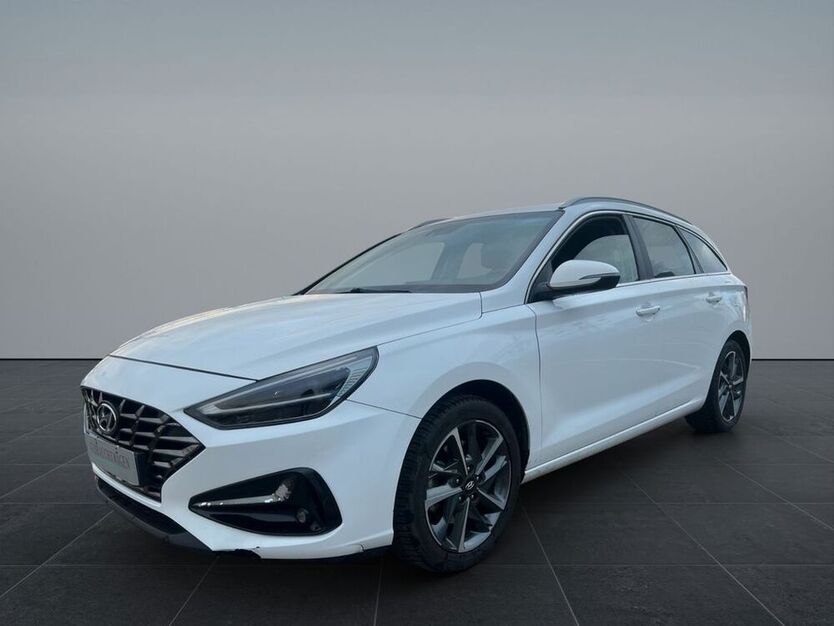 i30