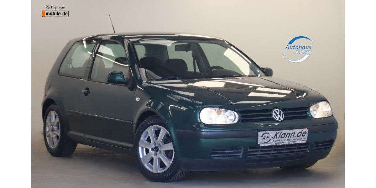 VW Golf 235.413 km 2.749 &euro; Teltow 14513