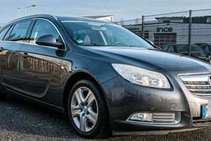 Opel Insignia 129.000 km 7.499 &euro; Flörsheim am Main 65439