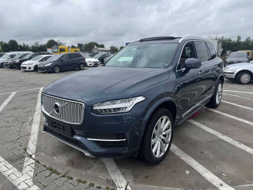 XC90