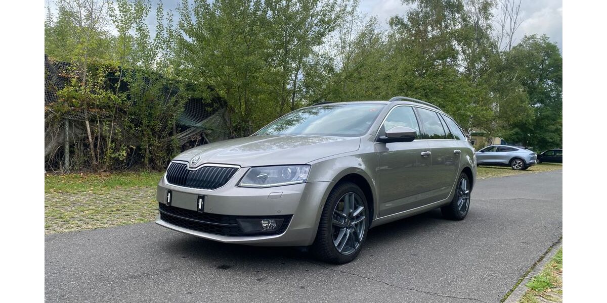 Skoda Octavia 145.600 km 11.900 &euro; Würzburg 97072