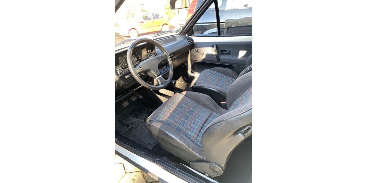 VW Polo 193.500 km 1.880 &euro; Neumünster 24537