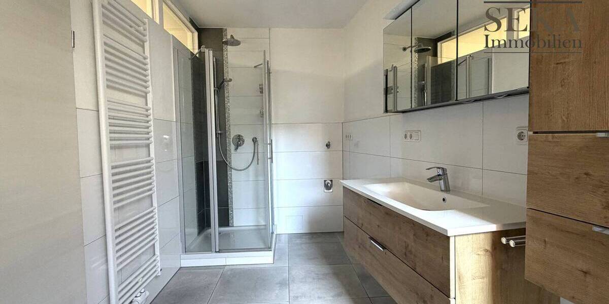 Etagenwohnung Hengersberg - 2 Zimmer, 83 m&sup2;, 154.000&euro; | Angebot:26274463