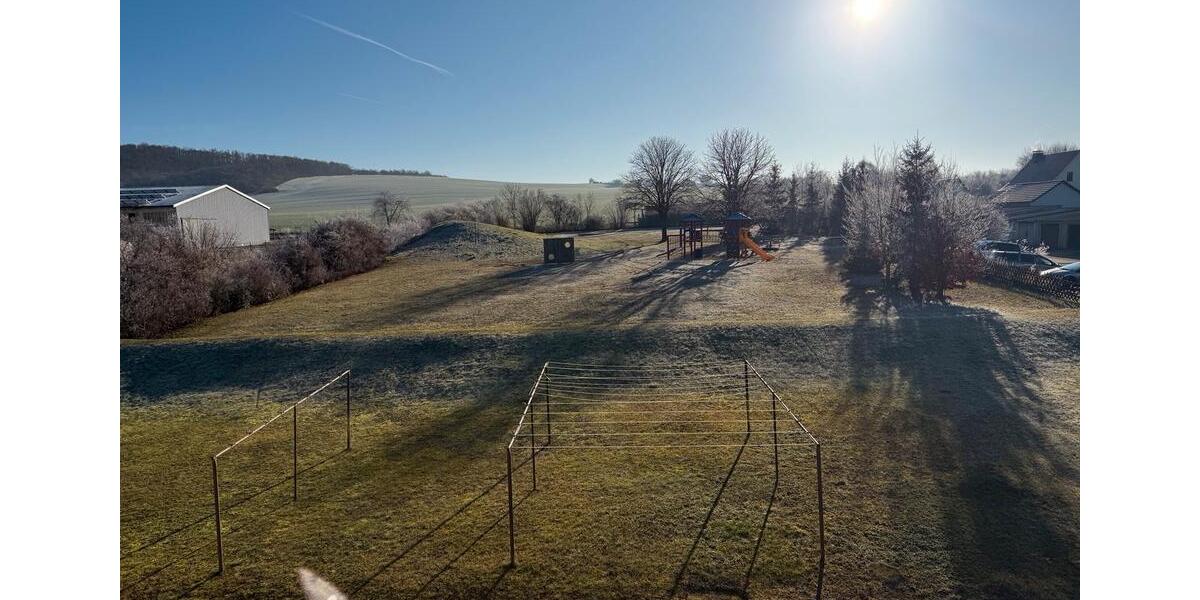 Etagenwohnung Nebra (Unstrut) - 4 Zimmer, 66 m&sup2;, 45.000&euro; | Angebot:24526059