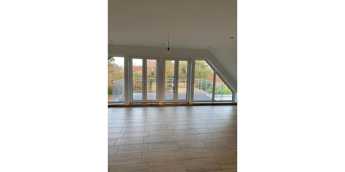 Dachgeschoßwohnung Papenburg - 4 Zimmer, 127 m&sup2;, 1.270&euro; | Angebot:24691194