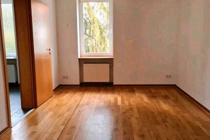 Wohnung Püttlingen - 3 Zimmer, 100 m&sup2;, 750&euro; | Angebot:26051598