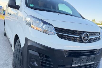 Opel Vivaro 113.856 km 10.950 &euro; Puchheim 82178