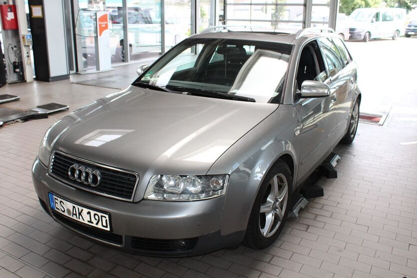 Audi A4 275.000 km 2.500 € Nürtingen 72622