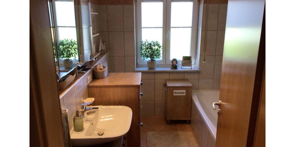 Erdgeschoßwohnung Mintraching - 3 Zimmer, 84 m&sup2;, 358.000&euro; | Angebot:26384520