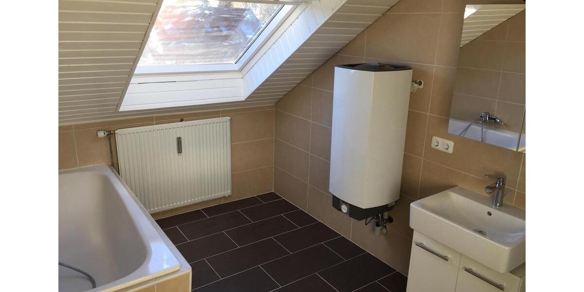 Dachgeschoßwohnung Rastatt - 2.5 Zimmer, 83 m&sup2;, 260.000&euro; | Angebot:26699602