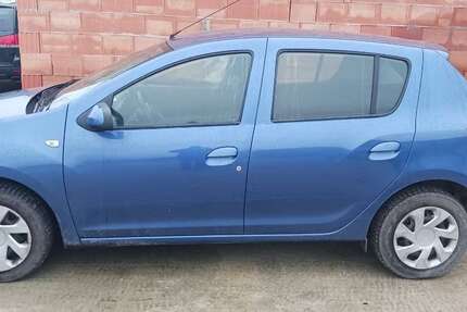 Dacia Sandero 93.000 km 1.999 &euro; Nuernberg 90439