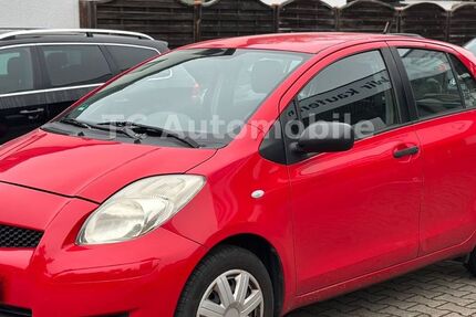 Toyota Yaris 110.900 km 2.350 € Fürth 90765