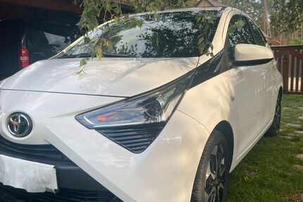 Toyota Aygo (X) 55.155 km 11.900 &euro; Potsdam 14476