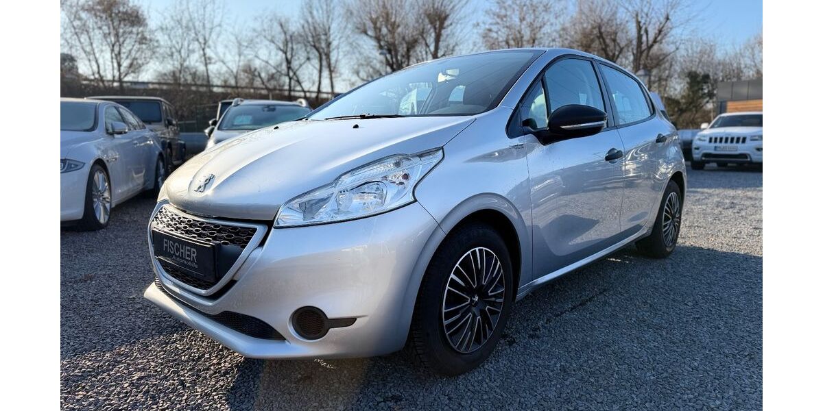 Peugeot 208 37.217 km 5.990 &euro; Potsdam 14482