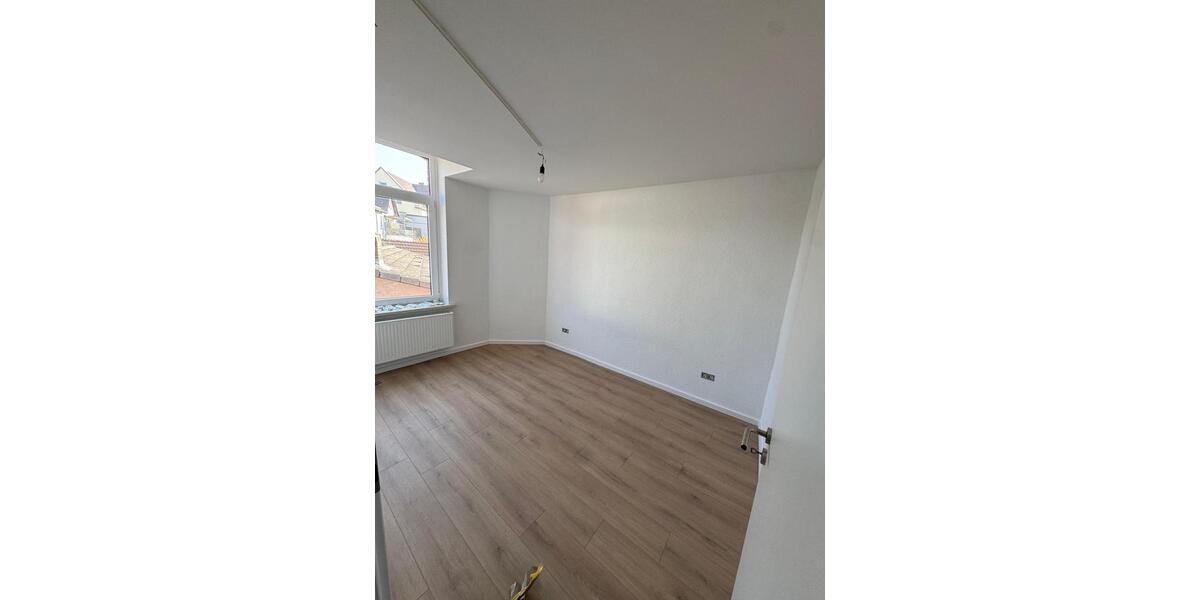 Etagenwohnung Uslar - 5 Zimmer, 150 m&sup2;, 1.000&euro; | Angebot:25505774