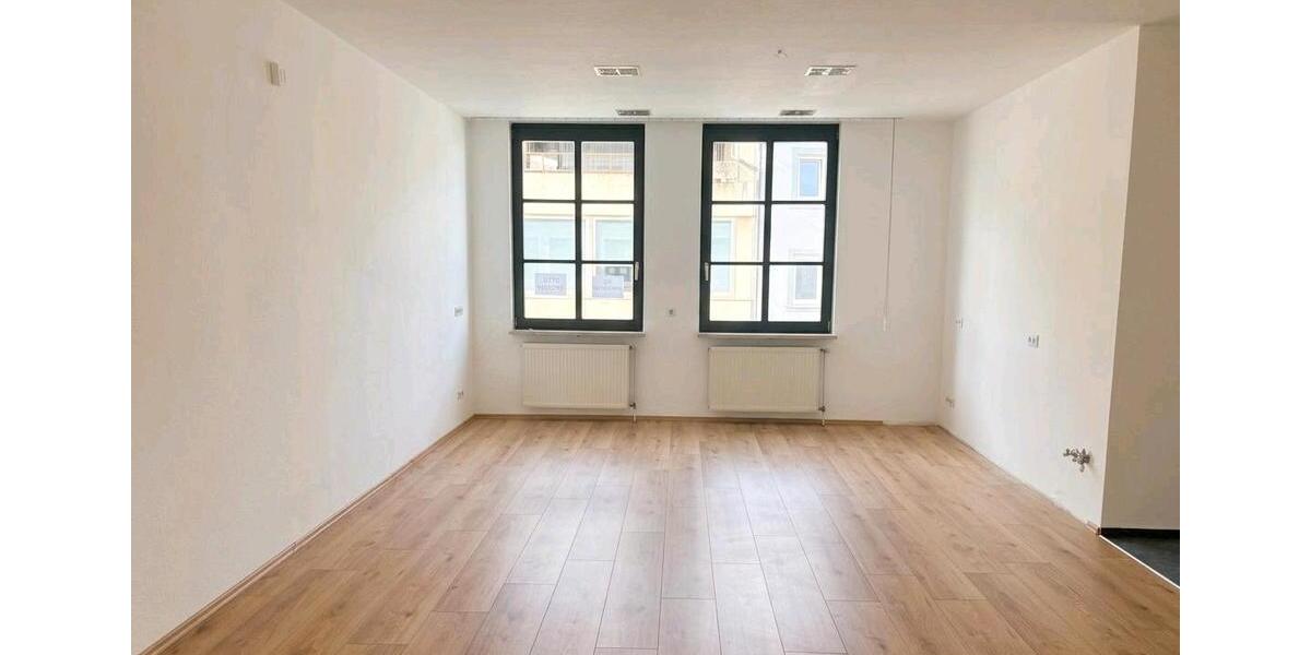 Etagenwohnung Selb - 7 Zimmer, 205 m&sup2;, 215.000&euro; | Angebot:27147854