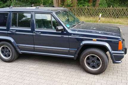 Jeep Cherokee 168.200 km 14.900 &euro; Bad Freienwalde 16259