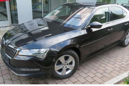 Skoda Superb 171.998 km 16.390 &euro; Marsberg 34431