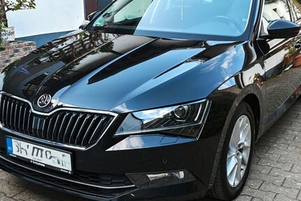 Skoda Superb 90.000 km 20.000 &euro; Rheinbach 53359