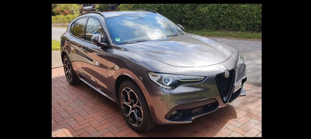 Alfa Romeo Stelvio 89.300 km 28.500 &euro; Wangerland 26434
