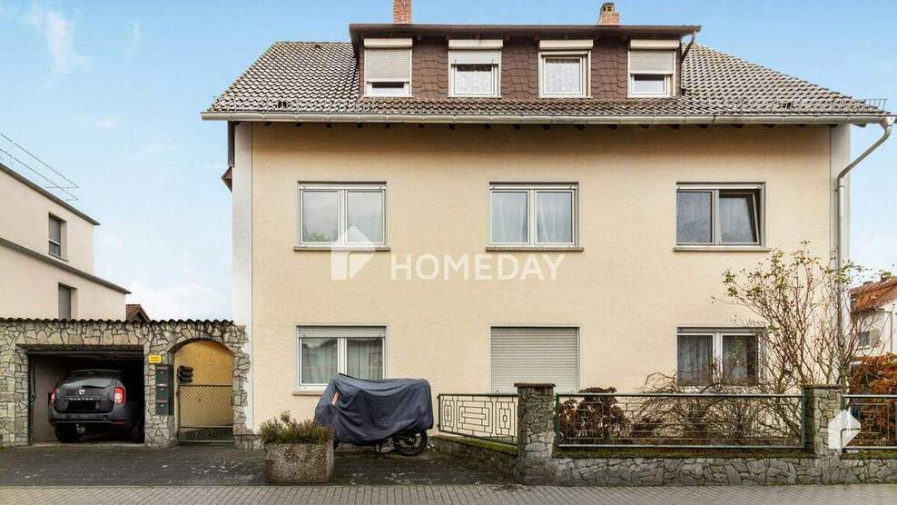 Modernisiertes Mehrfamilienhaus mit vielseitigen Nutzungsmöglichkeiten in ruhiger Lage von Hofheim 9 zimmer