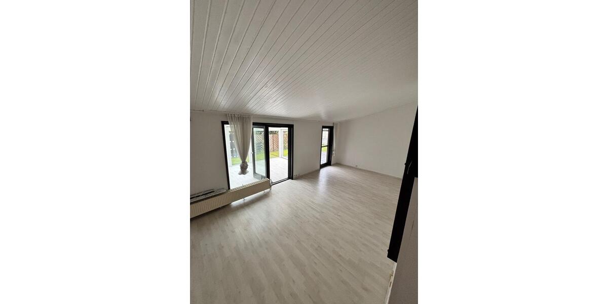 Einfamilienhaus Wilhelmshaven Fedderwardergroden - 5 Zimmer, 120 m&sup2;, 1.150&euro; | Angebot:26241996