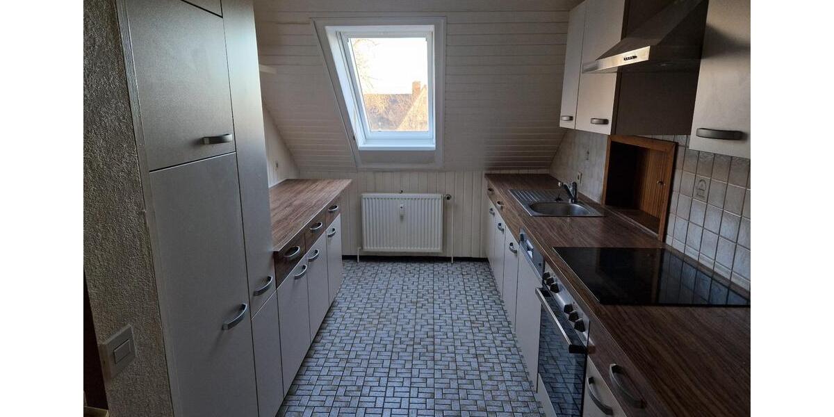 Dachgeschoßwohnung Schleswig - 3 Zimmer, 87 m&sup2;, 122.000&euro; | Angebot:26399745