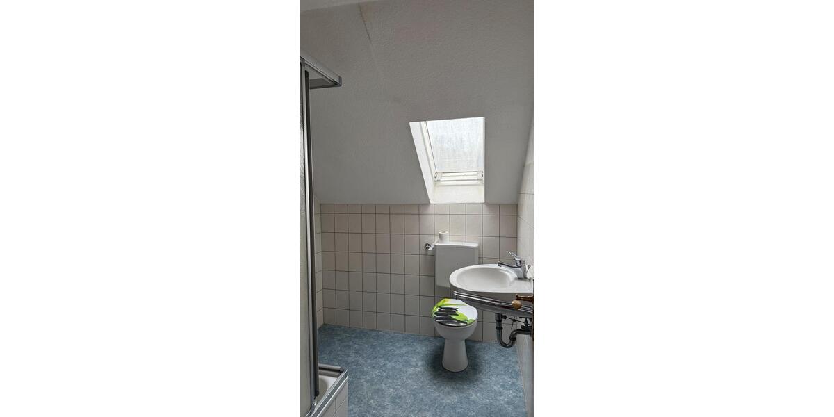 Dachgeschoßwohnung Siegen Dillnhütten - 2 Zimmer, 70 m&sup2;, 500&euro; | Angebot:25353860