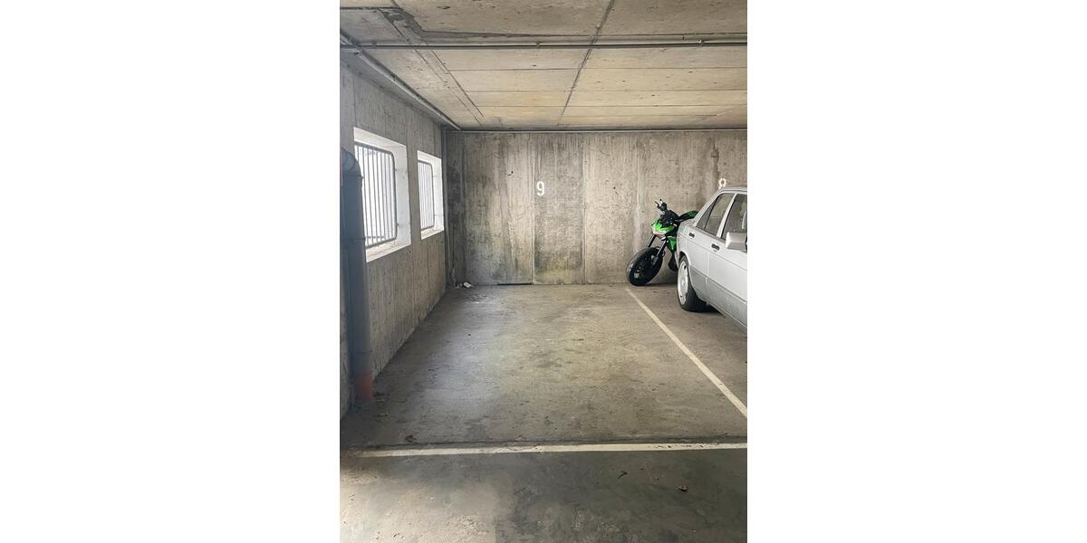 Garagen / Stellplätze Stuttgart Vaihingen - 100&euro; | Angebot:26377683