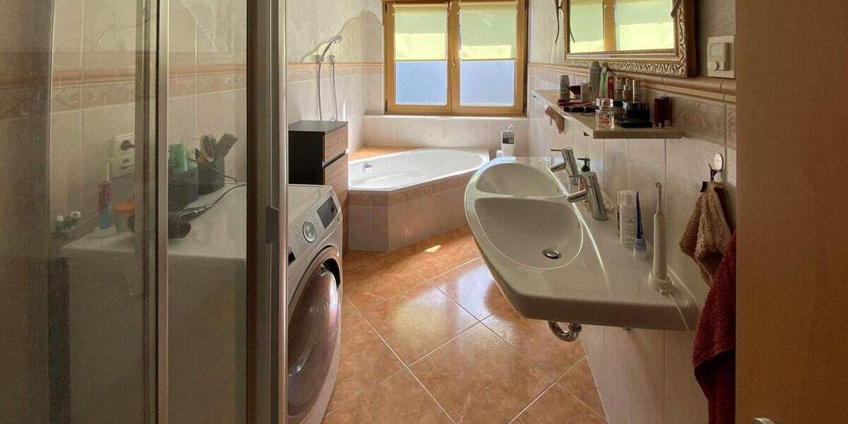 Mehrfamilienhaus, Wohnhaus Oberkirch Bottenau - 1 Zimmer, 235 m&sup2;, 498.000&euro; | Angebot:25703667