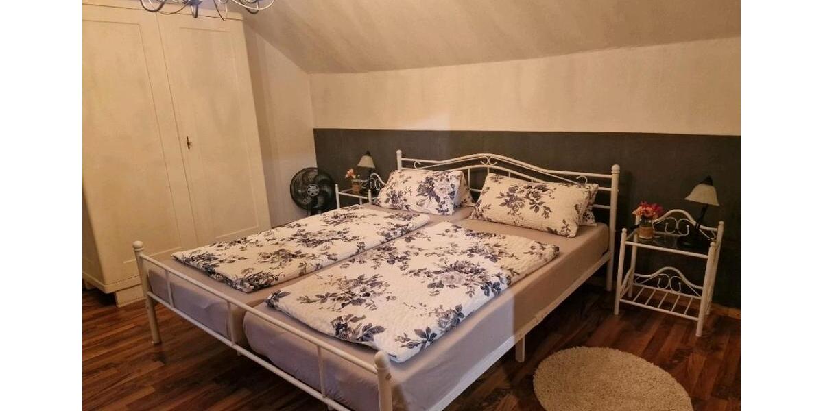 Haus zur Miete - Komplett möbliert, 2 Etagen, 2,5 Bäder, Garten, 6 zimmer