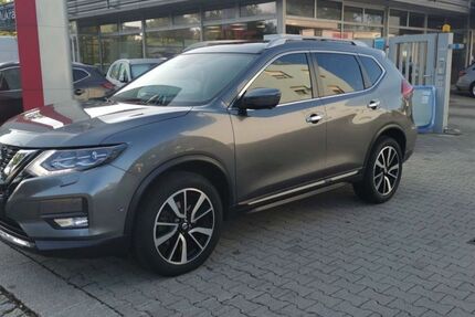 Nissan X-Trail 84.200 km 19.900 &euro; München 81677